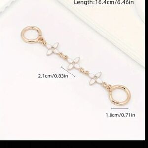 Shoulder Bag or handbag extender clover shape 6.46" long